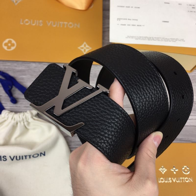 l0vis Vvtt0n belts